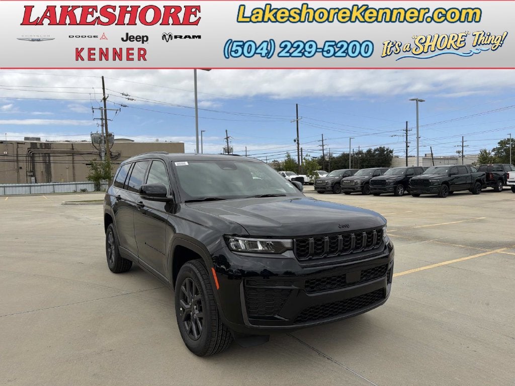 2027 Jeep Grand Cherokee Laredo Altitude