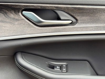 2027 Jeep Grand Cherokee Laredo Altitude