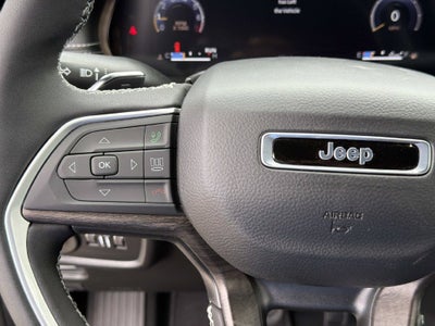 2027 Jeep Grand Cherokee Laredo Altitude