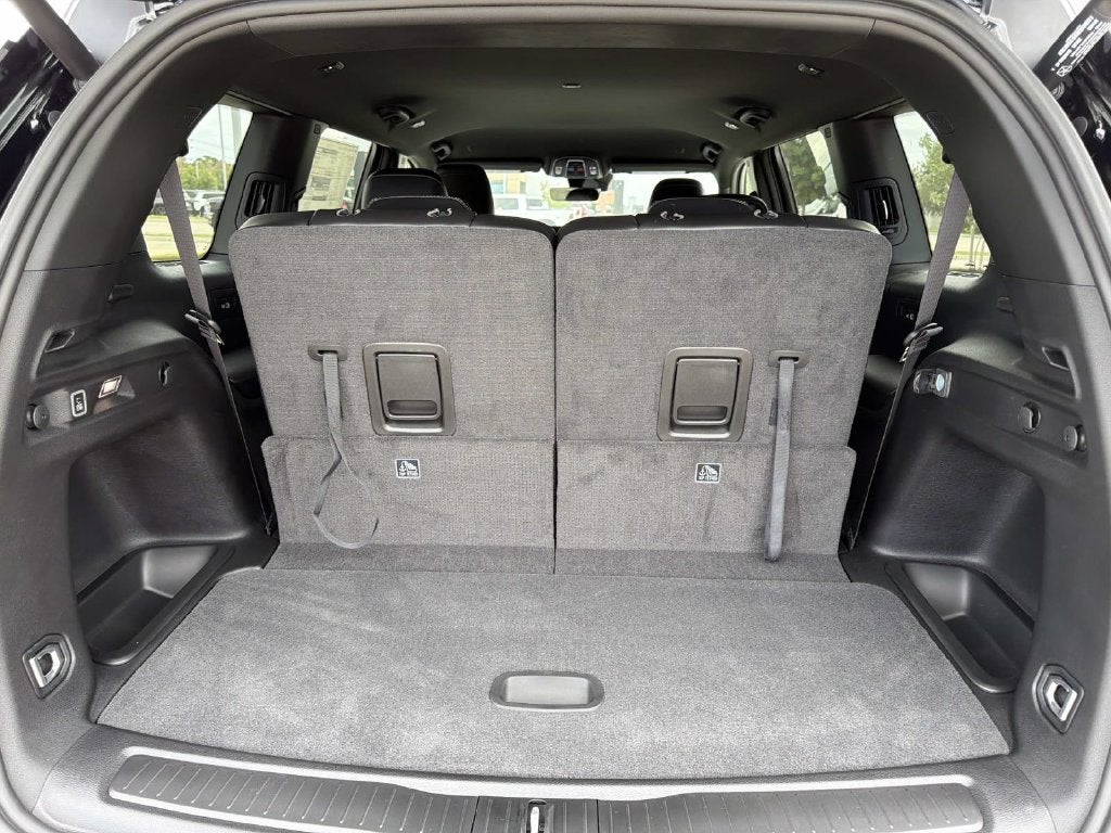2027 Jeep Grand Cherokee Laredo Altitude