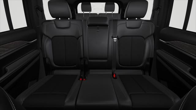 2027 Jeep Grand Cherokee Laredo Altitude