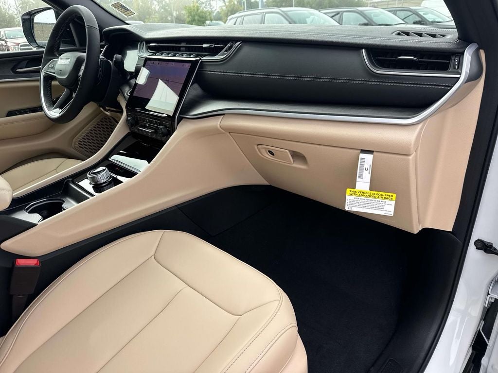 2025 Jeep Grand Cherokee GRAND CHEROKEE L LIMITED 4X2