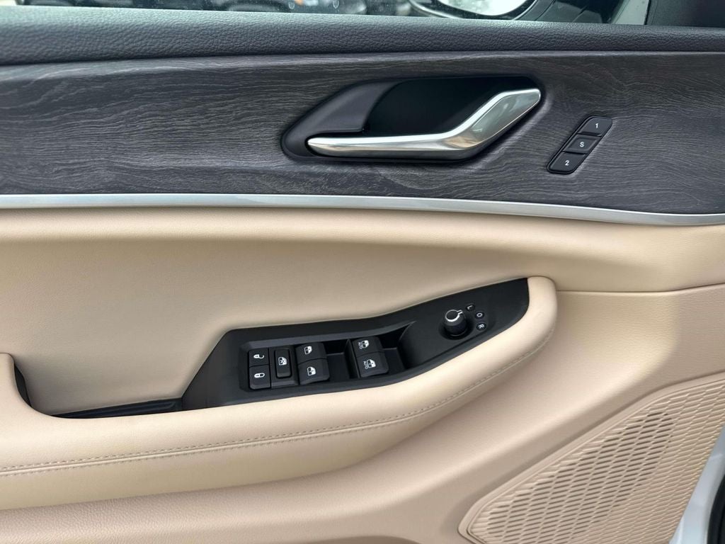 2025 Jeep Grand Cherokee GRAND CHEROKEE L LIMITED 4X2