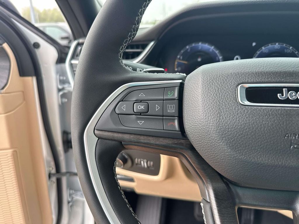 2025 Jeep Grand Cherokee GRAND CHEROKEE L LIMITED 4X2