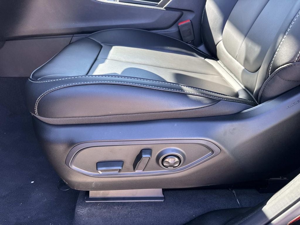 2025 Jeep Grand Cherokee GRAND CHEROKEE L LIMITED 4X2