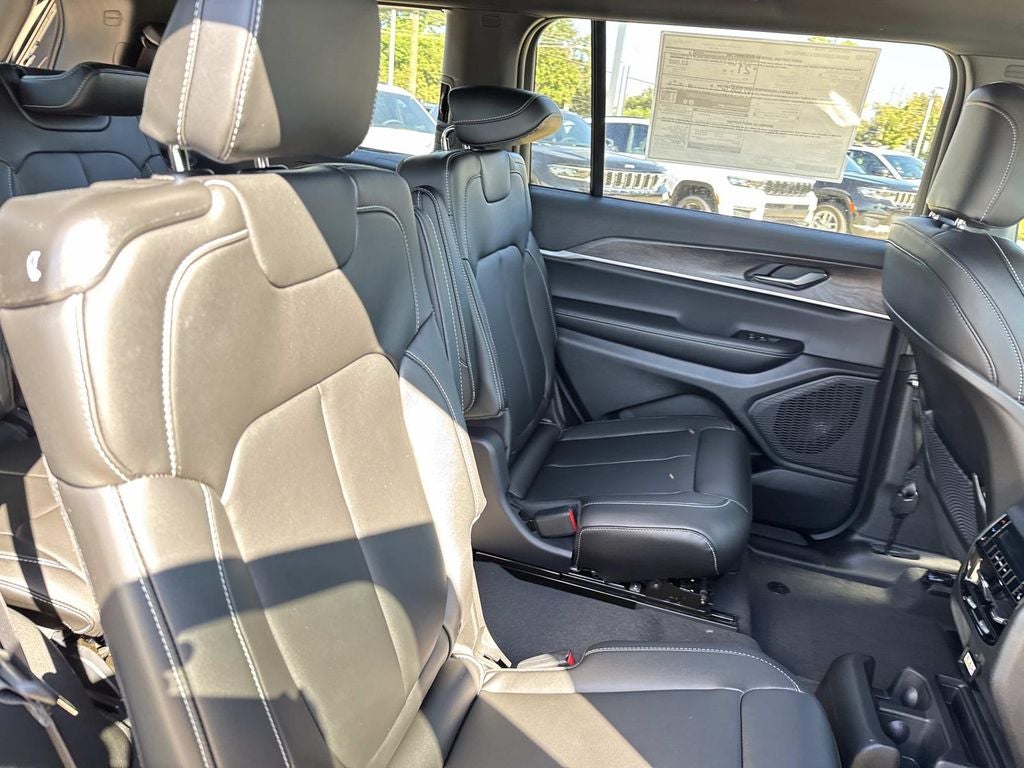 2025 Jeep Grand Cherokee GRAND CHEROKEE L LIMITED 4X2