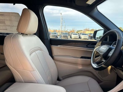 2025 Jeep Grand Cherokee GRAND CHEROKEE L LIMITED 4X2