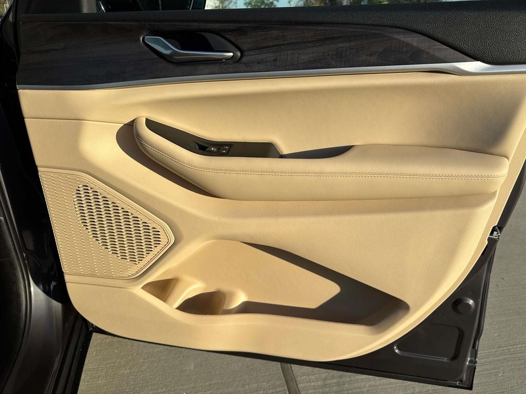 2025 Jeep Grand Cherokee GRAND CHEROKEE L LIMITED 4X2