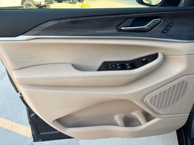 2025 Jeep Grand Cherokee GRAND CHEROKEE L LIMITED 4X2