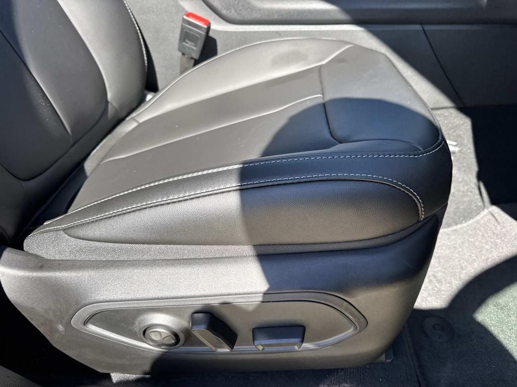 2025 Jeep Grand Cherokee GRAND CHEROKEE L LIMITED 4X2