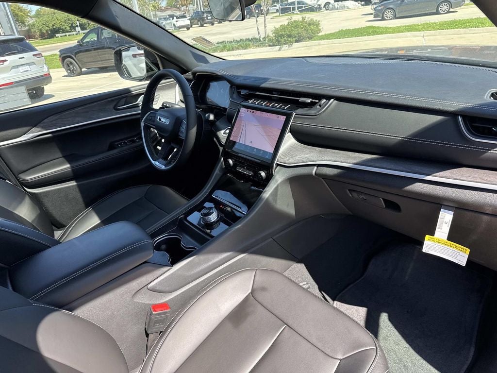 2025 Jeep Grand Cherokee GRAND CHEROKEE L LIMITED 4X2