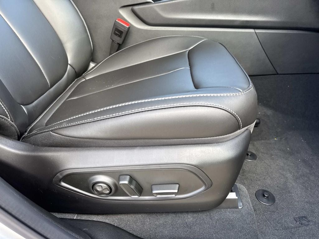 2025 Jeep Grand Cherokee GRAND CHEROKEE L LIMITED 4X2