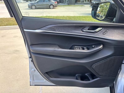 2025 Jeep Grand Cherokee GRAND CHEROKEE L LIMITED 4X2