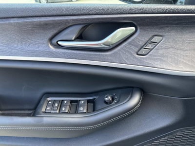 2025 Jeep Grand Cherokee GRAND CHEROKEE L LIMITED 4X2