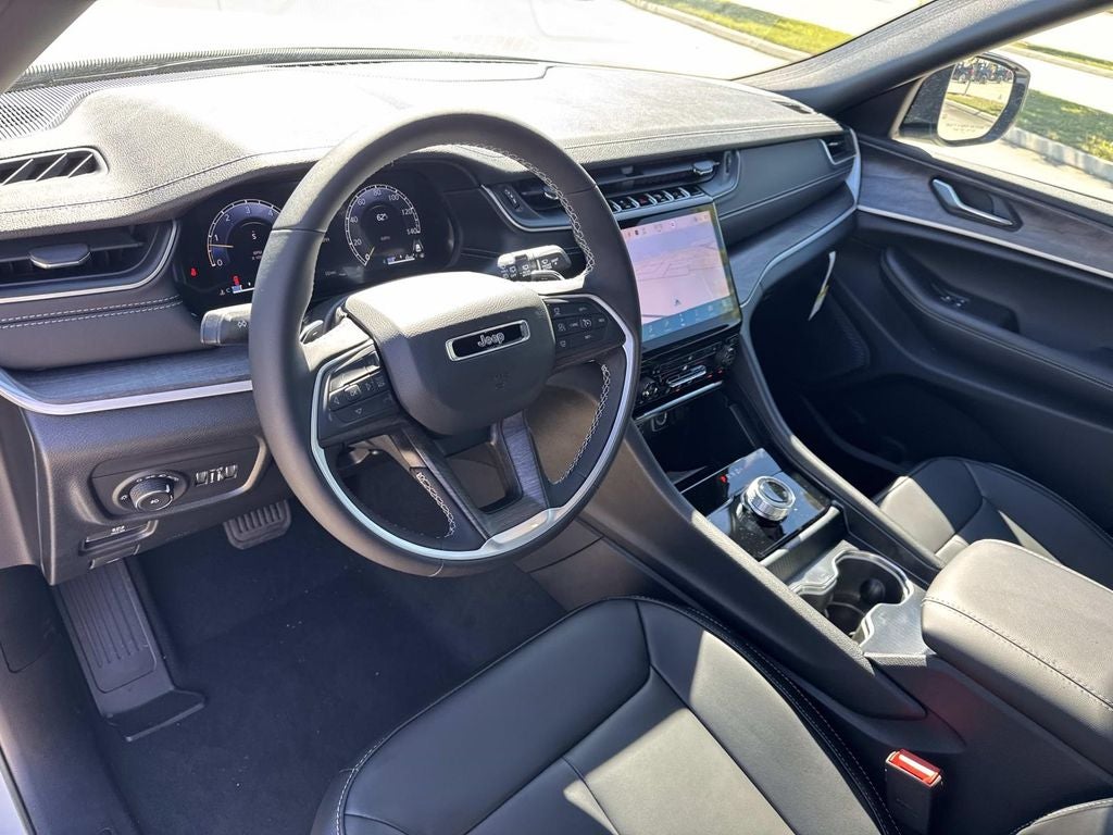 2025 Jeep Grand Cherokee GRAND CHEROKEE L LIMITED 4X2