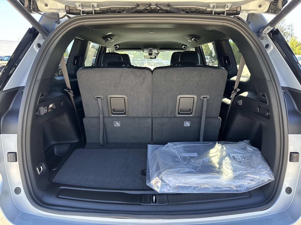 2025 Jeep Grand Cherokee GRAND CHEROKEE L LIMITED 4X2