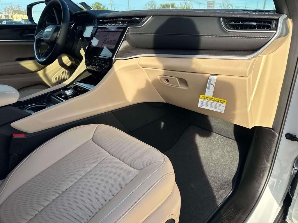 2025 Jeep Grand Cherokee GRAND CHEROKEE L LIMITED 4X2