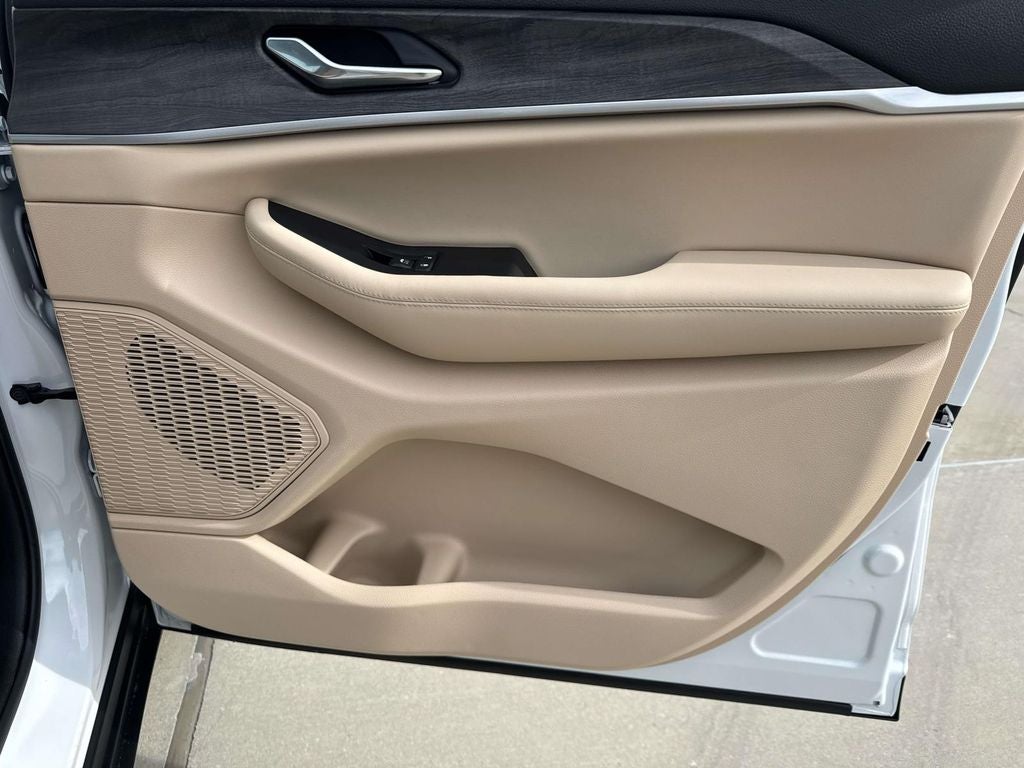 2025 Jeep Grand Cherokee GRAND CHEROKEE L LIMITED 4X2