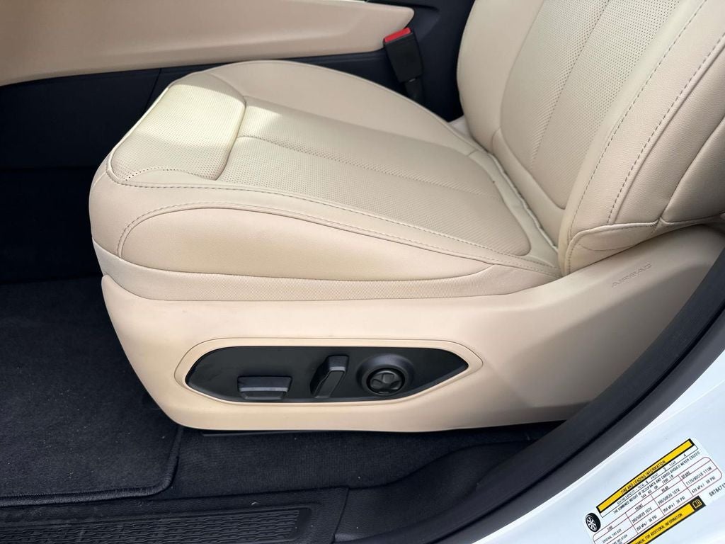 2025 Jeep Grand Cherokee GRAND CHEROKEE L LIMITED 4X2