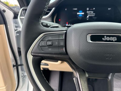 2025 Jeep Grand Cherokee GRAND CHEROKEE L LIMITED 4X2