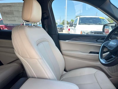 2025 Jeep Grand Cherokee GRAND CHEROKEE L LIMITED 4X2