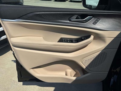 2025 Jeep Grand Cherokee GRAND CHEROKEE L LIMITED 4X2