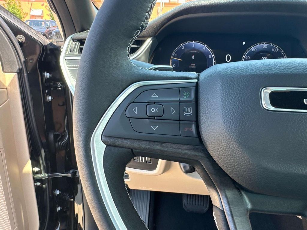 2025 Jeep Grand Cherokee GRAND CHEROKEE L LIMITED 4X2