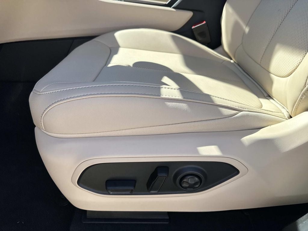 2025 Jeep Grand Cherokee GRAND CHEROKEE L LIMITED 4X2