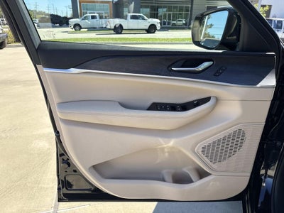 2025 Jeep Grand Cherokee GRAND CHEROKEE L LIMITED 4X2