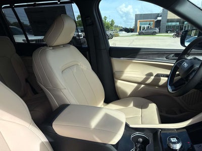 2025 Jeep Grand Cherokee GRAND CHEROKEE L LIMITED 4X2