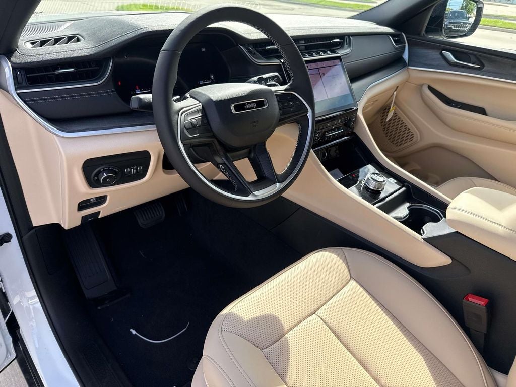 2025 Jeep Grand Cherokee GRAND CHEROKEE L LIMITED 4X2