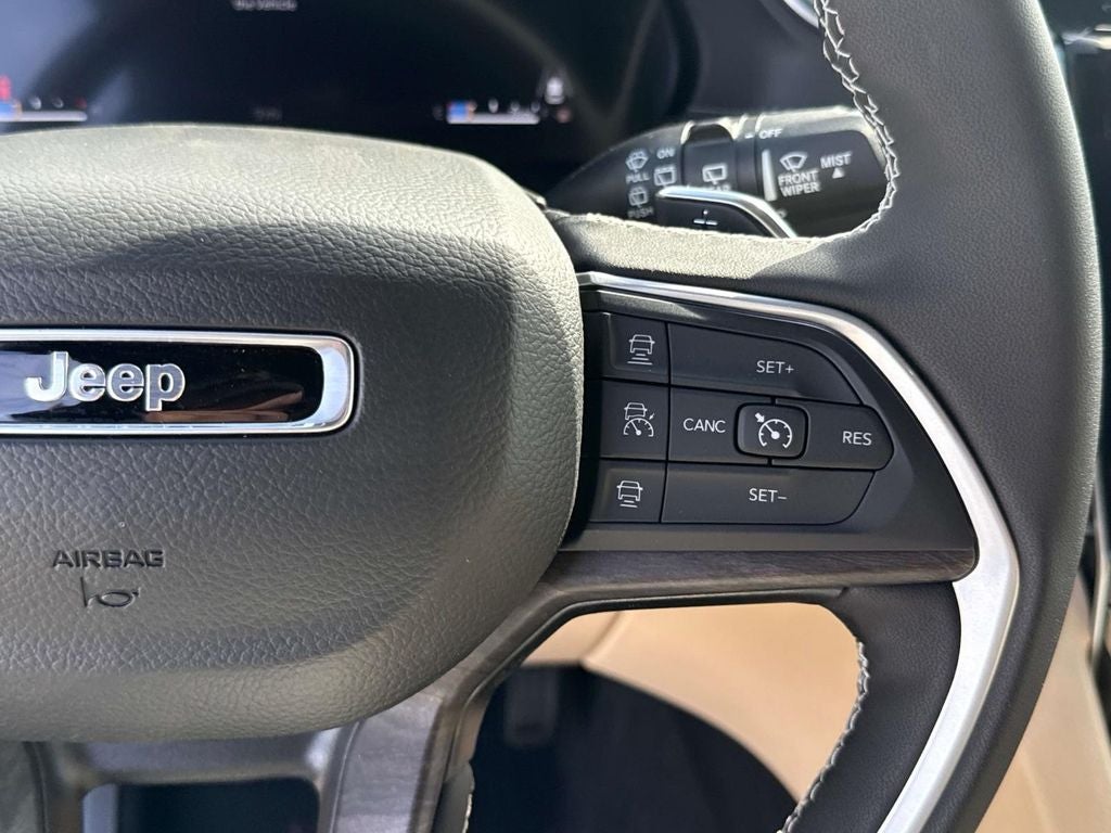 2025 Jeep Grand Cherokee GRAND CHEROKEE L LIMITED 4X2