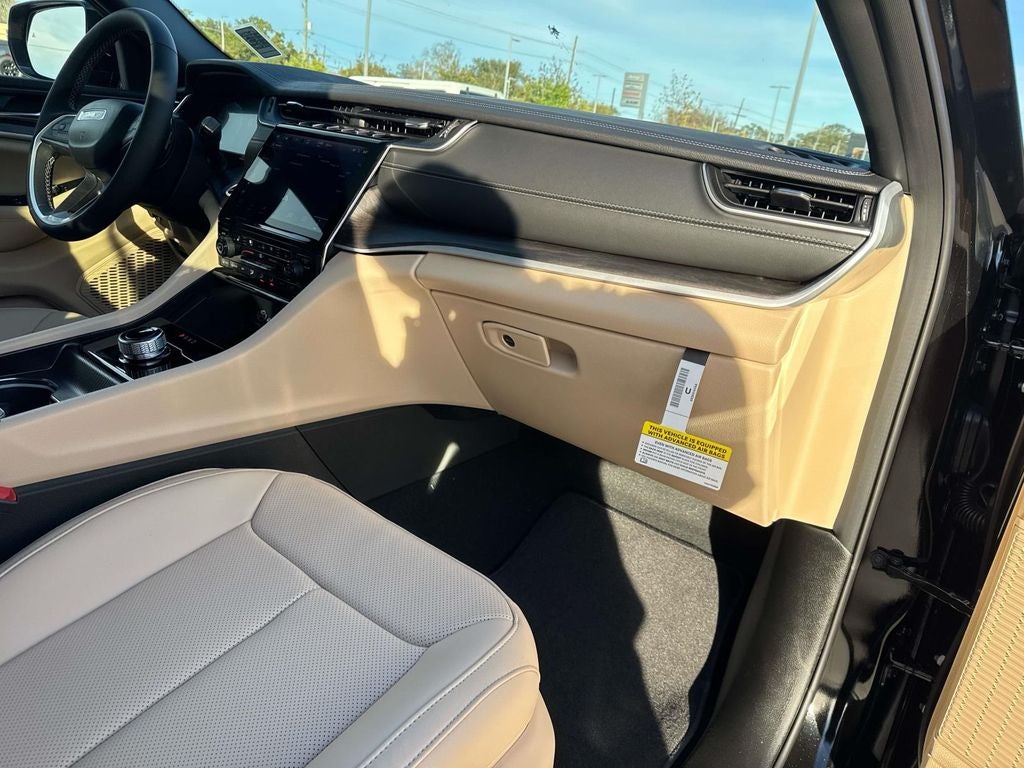 2025 Jeep Grand Cherokee GRAND CHEROKEE L LIMITED 4X2