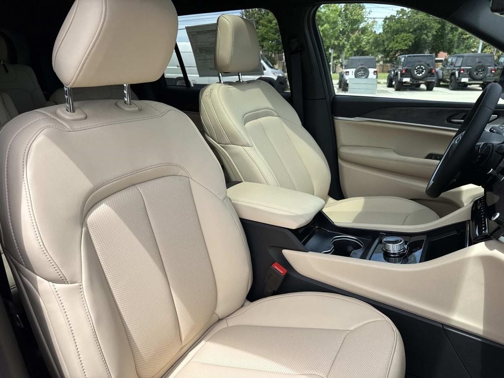 2026 Jeep Grand Cherokee GRAND CHEROKEE L LIMITED 4X2