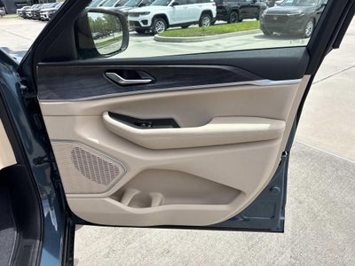 2026 Jeep Grand Cherokee GRAND CHEROKEE L LIMITED 4X2