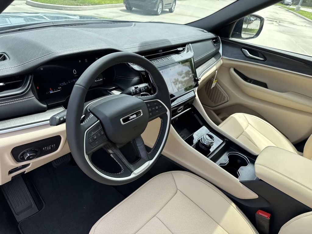 2026 Jeep Grand Cherokee GRAND CHEROKEE L LIMITED 4X2