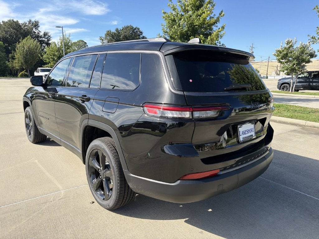2027 Jeep Grand Cherokee Limited