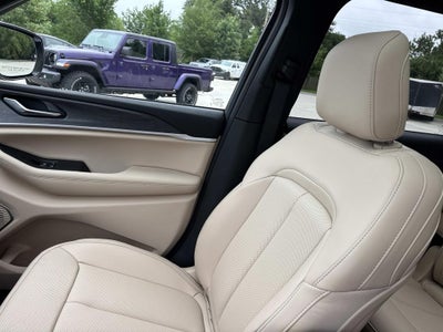 2026 Jeep Grand Cherokee GRAND CHEROKEE L LIMITED 4X2