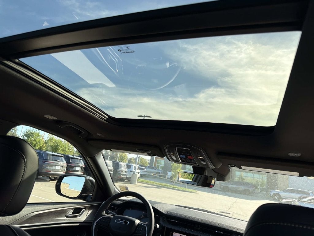 2027 Jeep Grand Cherokee Limited