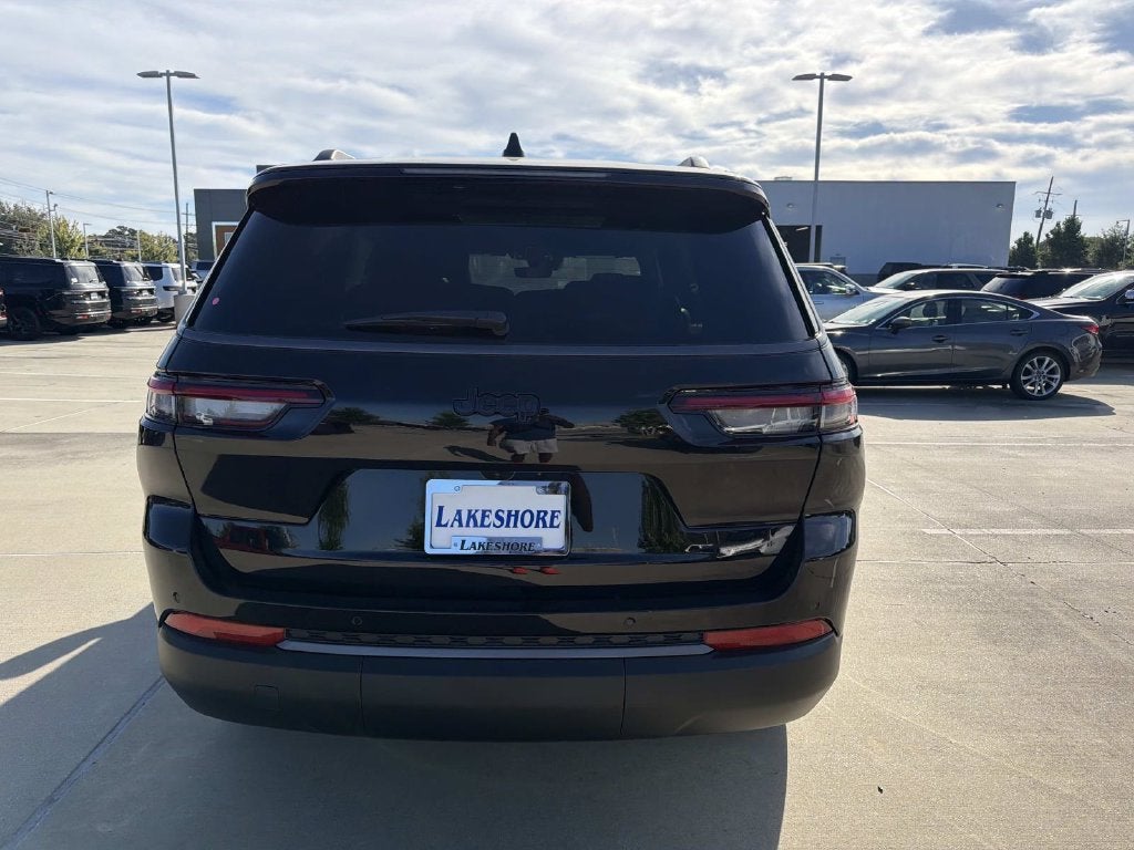 2027 Jeep Grand Cherokee Limited