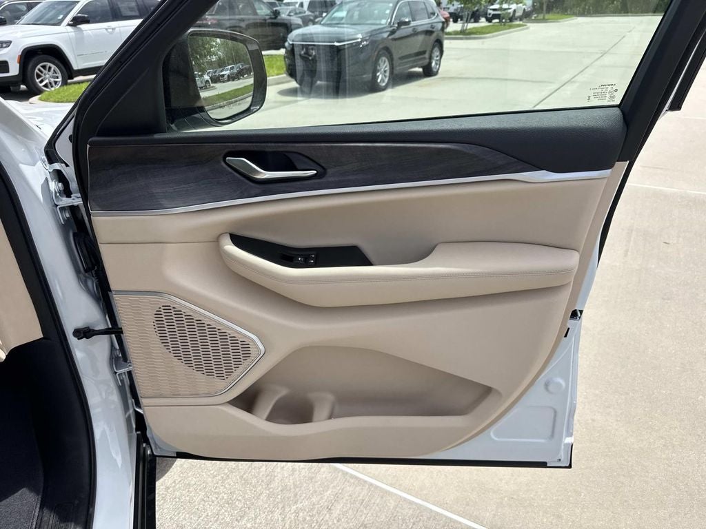 2026 Jeep Grand Cherokee GRAND CHEROKEE L LIMITED 4X2