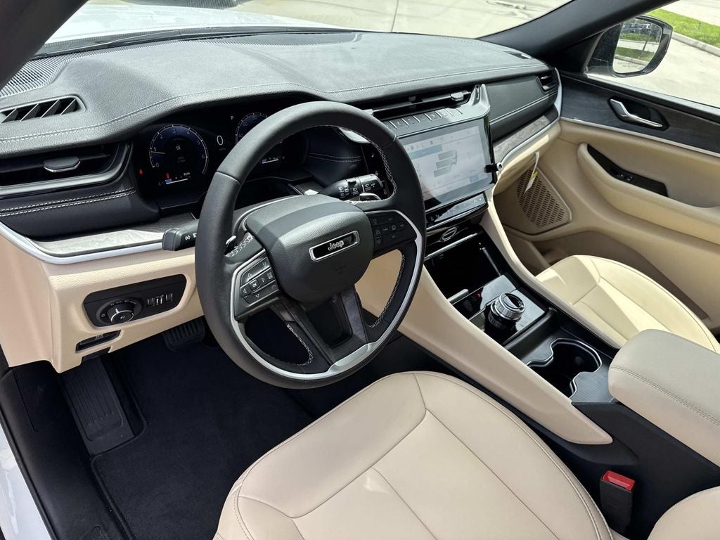 2026 Jeep Grand Cherokee GRAND CHEROKEE L LIMITED 4X2