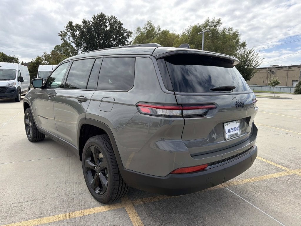 2027 Jeep Grand Cherokee Limited