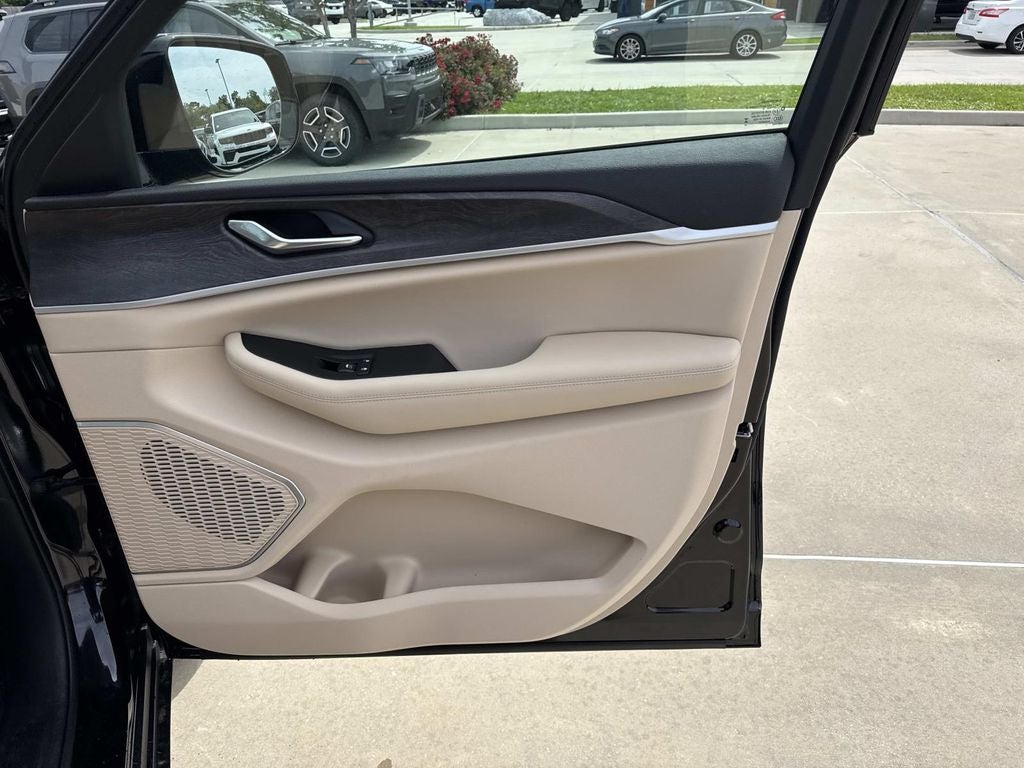 2026 Jeep Grand Cherokee GRAND CHEROKEE L LIMITED 4X2