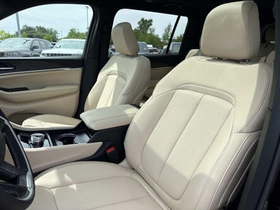 2026 Jeep Grand Cherokee GRAND CHEROKEE L LIMITED 4X2
