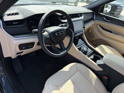 2027 Jeep Grand Cherokee Limited