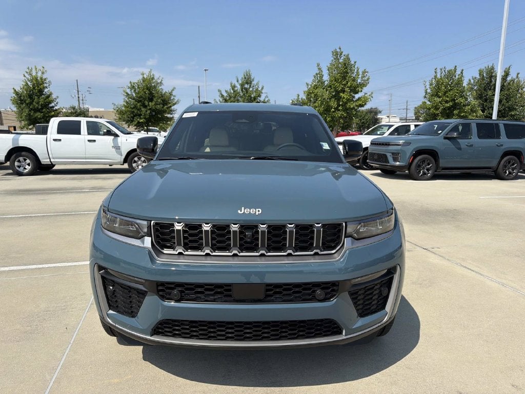 2027 Jeep Grand Cherokee Limited
