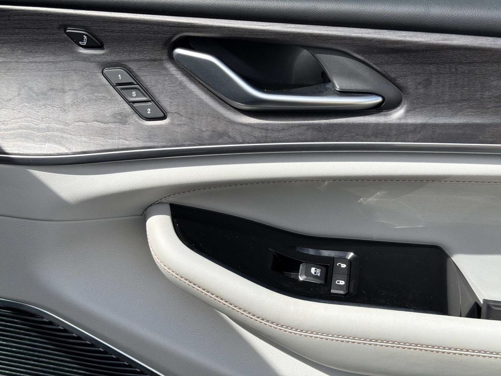 2021 Jeep Grand Cherokee L Overland 4x2