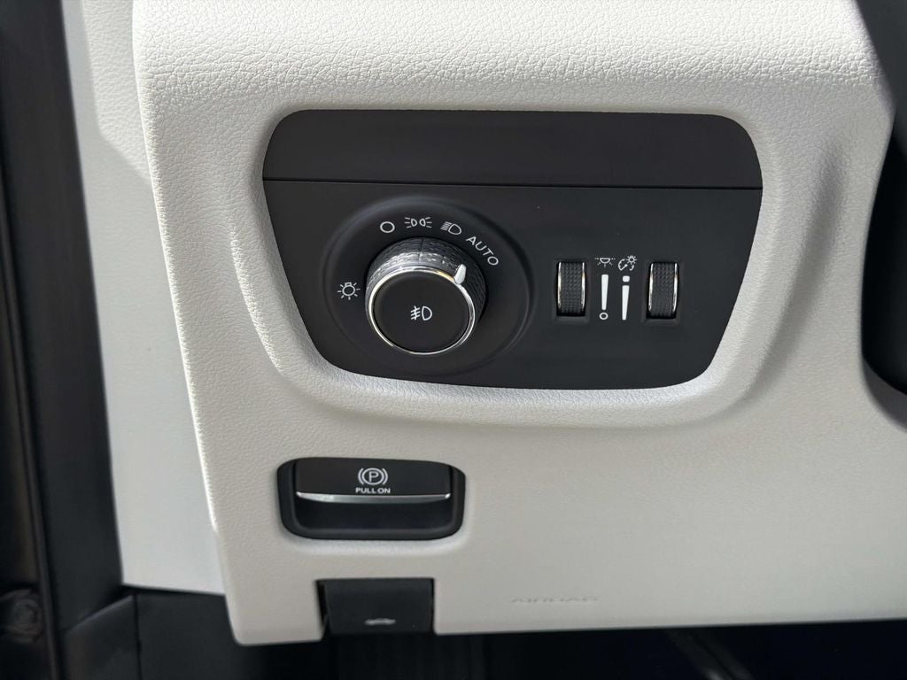 2021 Jeep Grand Cherokee L Overland 4x2