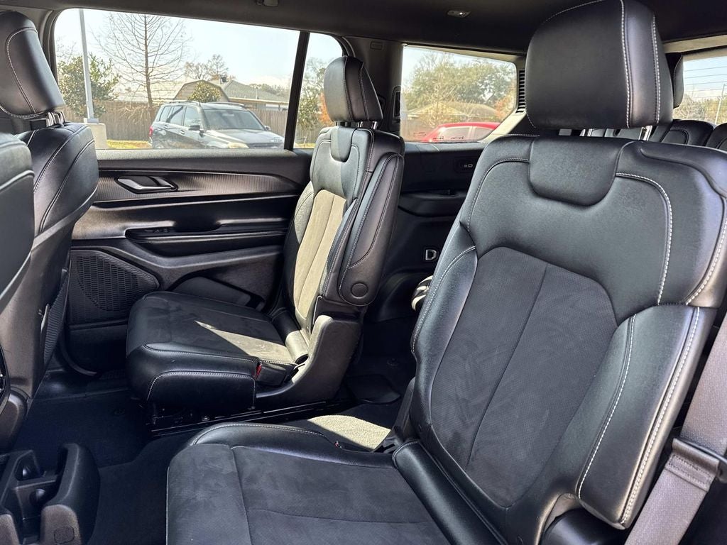 2024 Jeep Grand Cherokee L Altitude 4x4